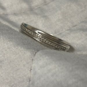 Elegant Silver Men's Diamond Ring